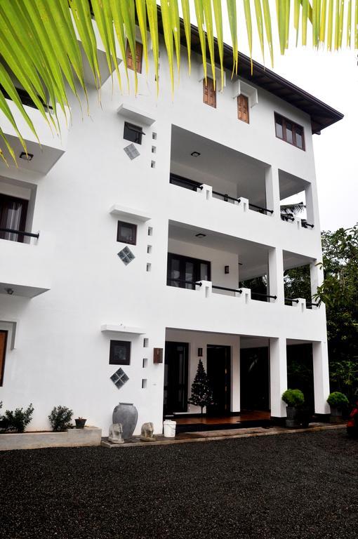 Villa Dineha ヒッカドゥワ エクステリア 写真